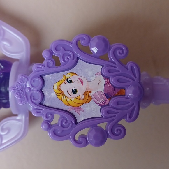 NWOT Set of Princess Rapunzel tiara and magic wand 🪄 that spins - Picture 9 of 11